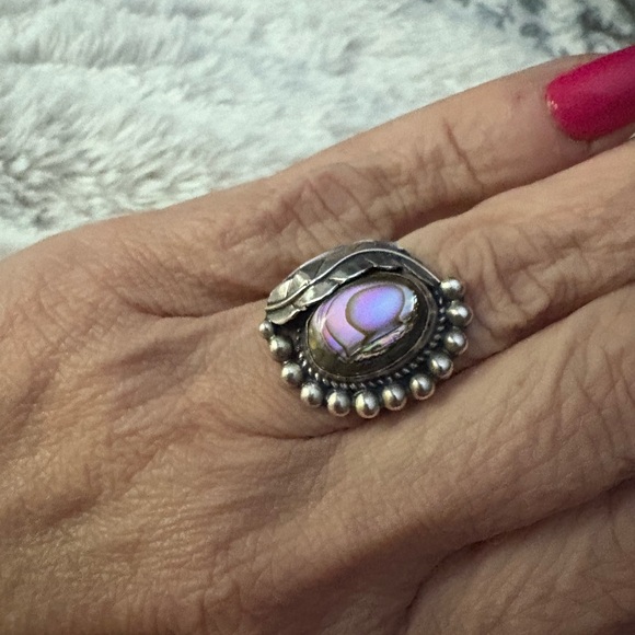 Navajo Handmade Ring
925 Silver Natural abalone shell Native American Sz 7 - Picture 3 of 11